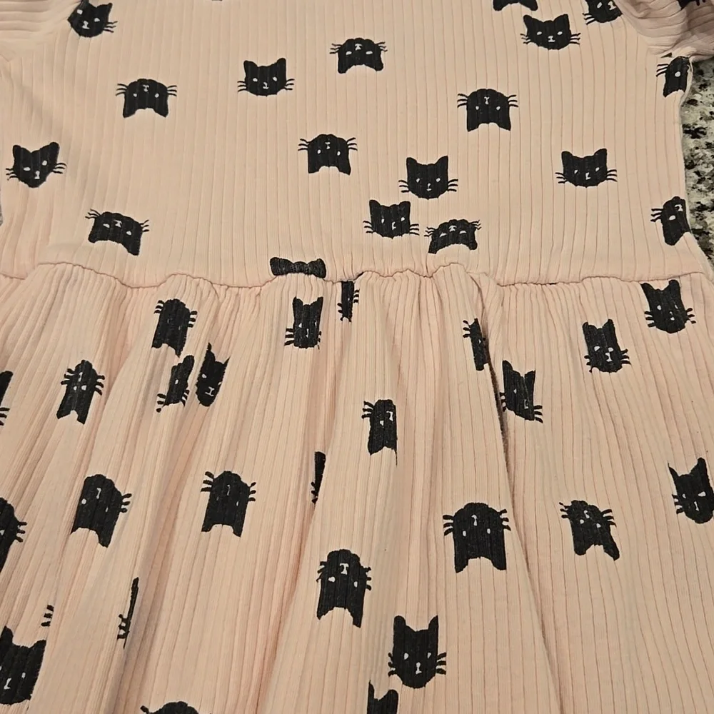HANNA ANDERSSON PINK AND BLACK RIBBED CAT PRINT LONG SLEEVE DRESS. SIZE 6-7.